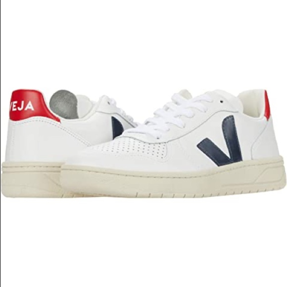 Veja V10 white sneakers Sz 37